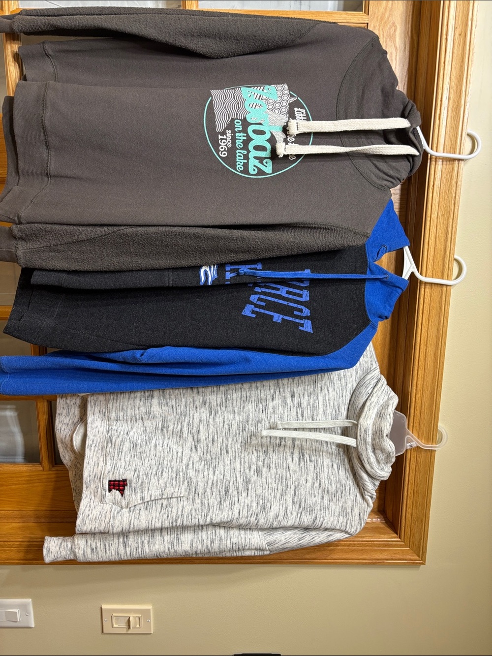Women’s Sweatshirts M